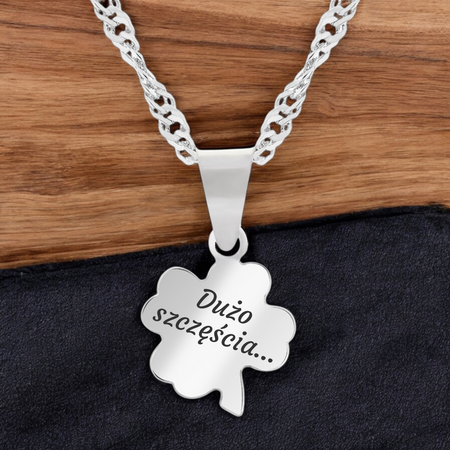 Naszyjnik Srebrny 925 z Koniczynką i Grawerem – Personalizowana Biżuteria z Łańcuszkiem Singapur