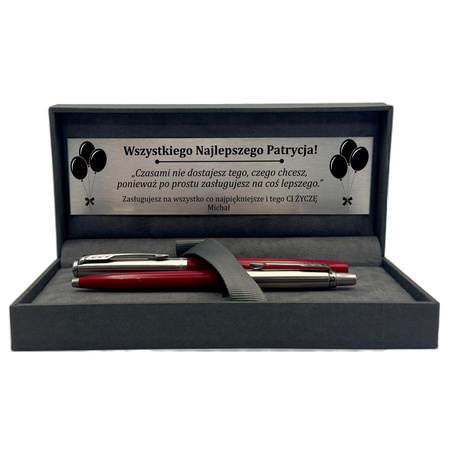 Zestaw Parker Jotter Czerwony z Grawerem – Personalizowany Upominek w Luksusowym Pudełku z Tabliczką Dedykacyjną na Jubileusz, Urodziny, na Święta