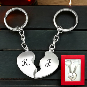 Para breloków dla par – Połówki Serca z Personalizowanym Grawerem GRATIS w Eleganckim Pudełku, Prezent na Walentynki, Rocznicę lub Ślub