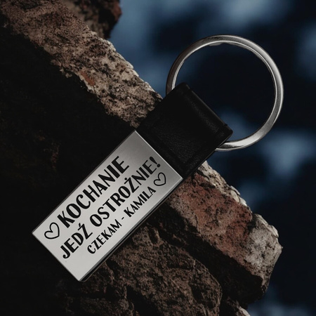 Brelok do Kluczy z Grawerem na Pasku z Ekoskóry – Prezent na Walentynki i Rocznice
