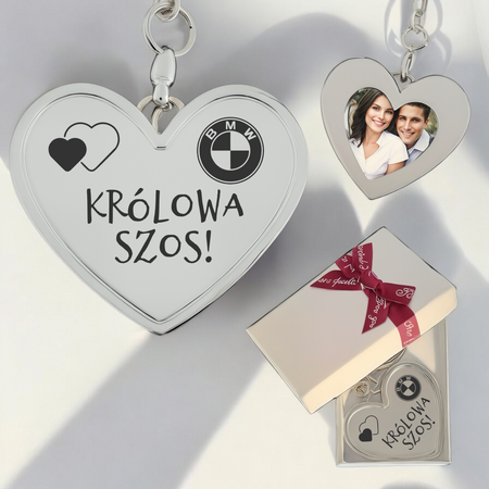 Wyjątkowy Prezent na Walentynki, Rocznicę, Dzień Matki, Dzień Kobiet  i Więcej - Personalizowany Brelok Serce z Ramką na Zdjęcie i Grawerem w Pudełku