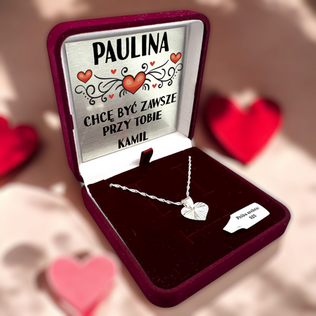 Personalizowany Prezent na Walentynki, Rocznicę, Dzień Mamy, Dzień Kobiet, Prezent dla Żony, Dziewczyny, Mamy - Srebrny Naszyjnik Serce pr. 925 z Grawerem GRATIS i Łańcuszkiem Singapur w Pudełku z Dedykacją 