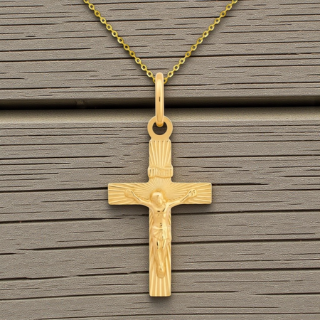 Złoty krzyżyk diamentowany z Jezusem próba 585 z łańcuszkiem ankier i pudełkiem z kokardką + grawer gratis