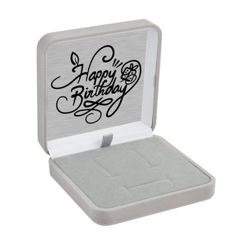 Szare pudełko welurowe z białym atłasem i srebrną tabliczką – personalizowany prezent